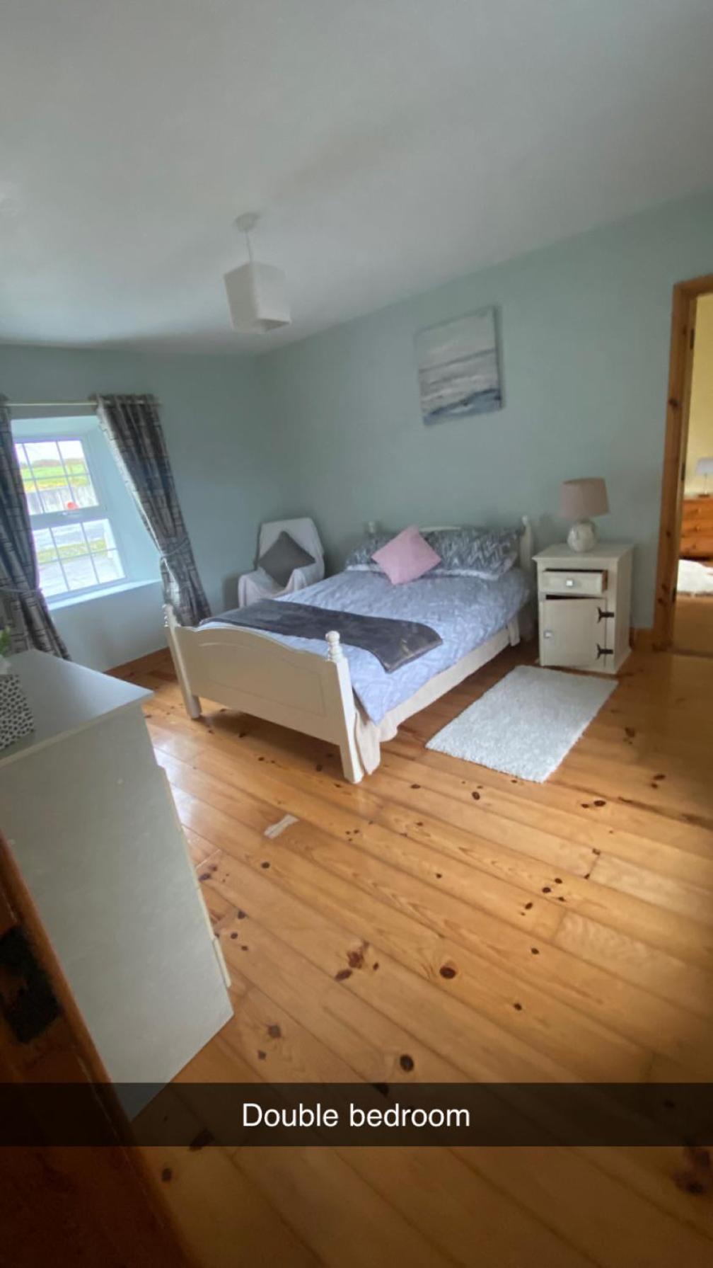 Cheerful 3 Bedroom Country Farm House Ennis Eksteriør billede